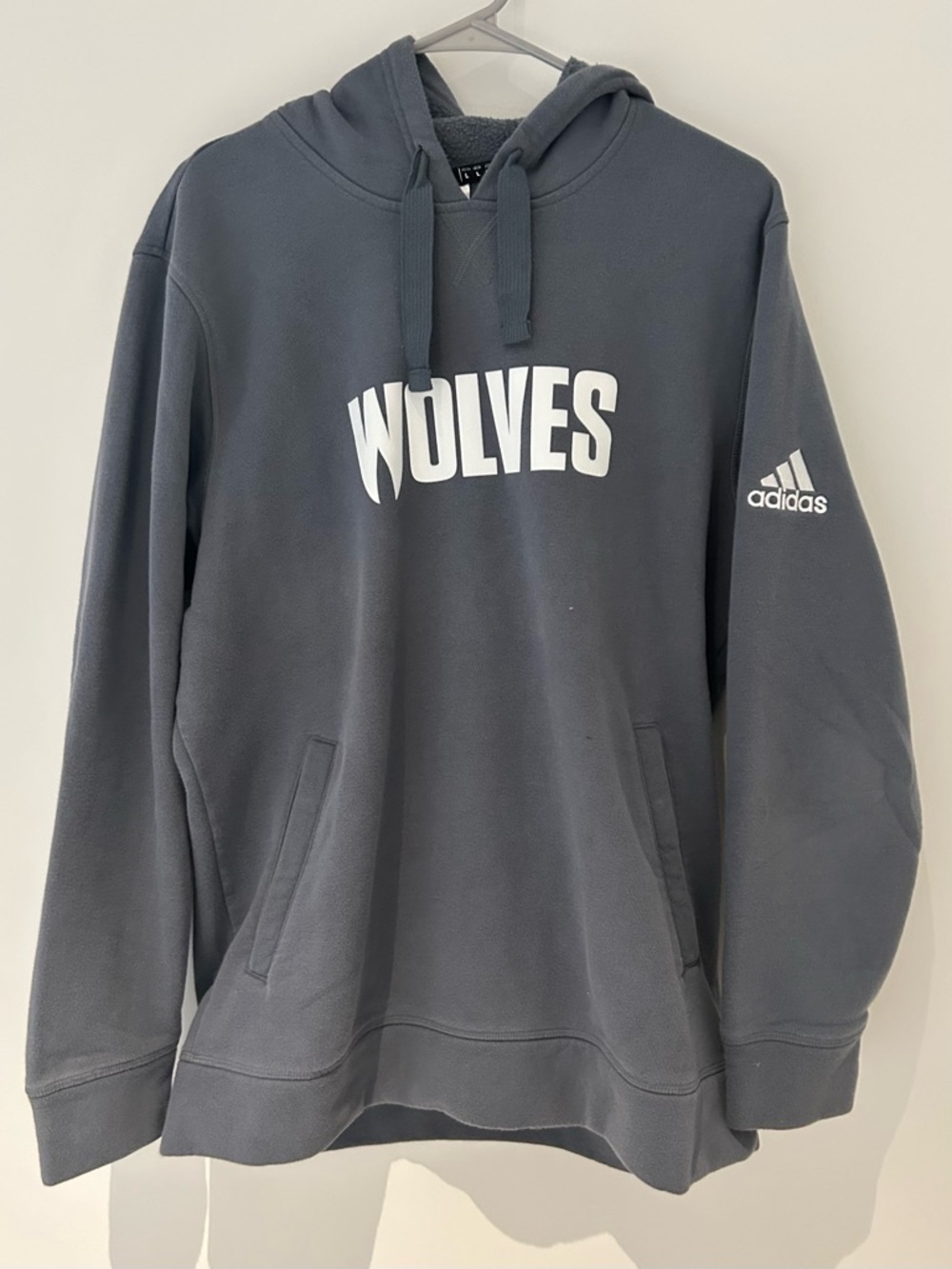 Adidas Hoodie Gray Wolves Pullover Sweatshirt Size Large